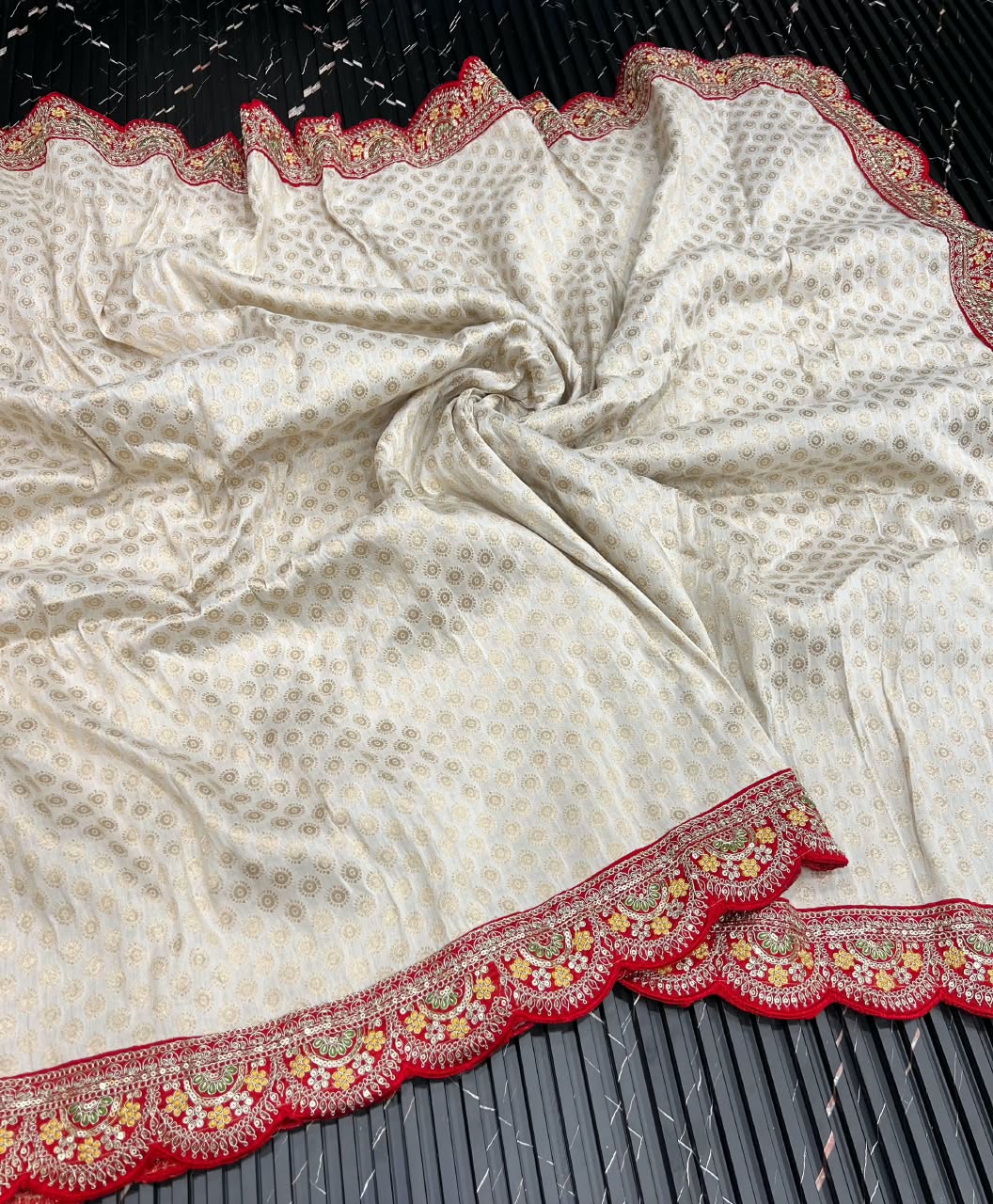 Dola Silk