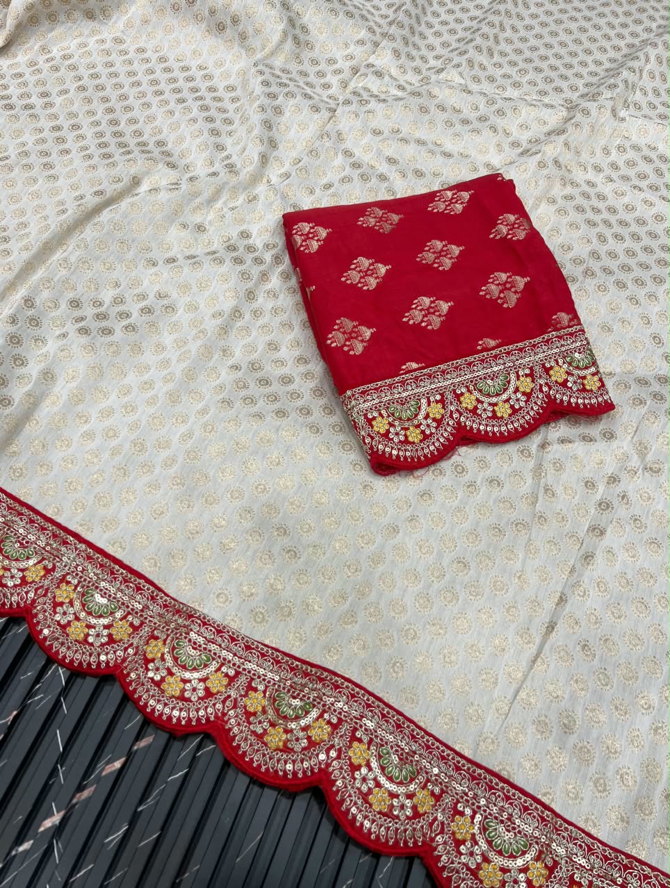Dola Silk