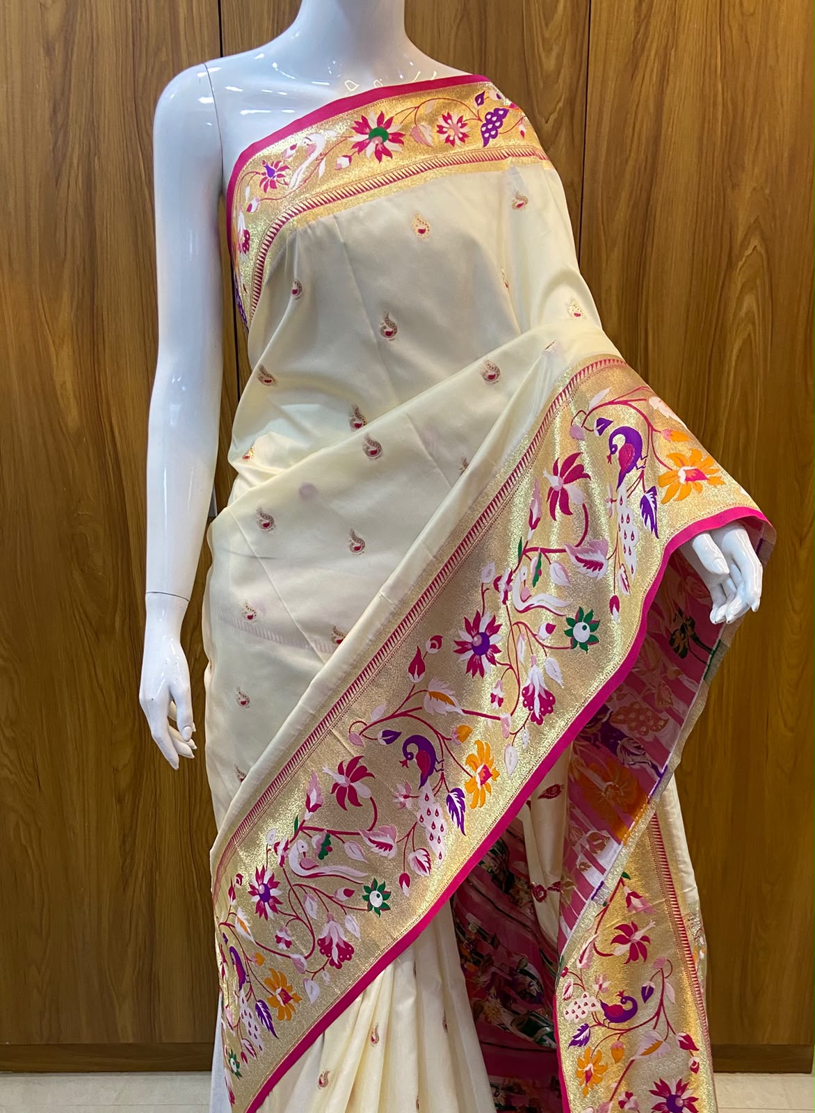 Paithani 
