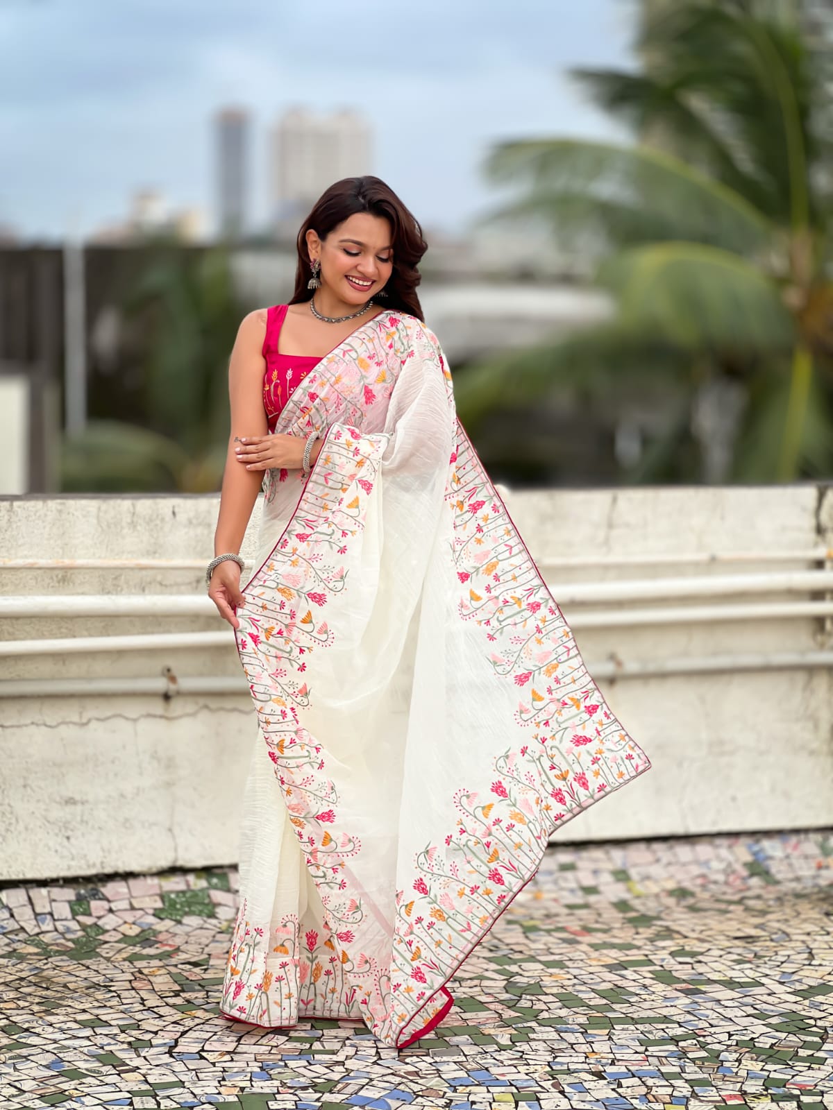 CRUNCHY FABRIC EMBROIDERY SAREE