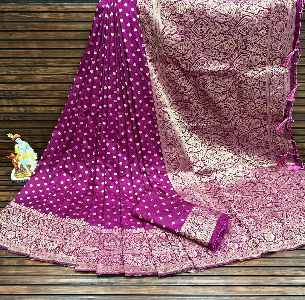 Viscos Dola Silk